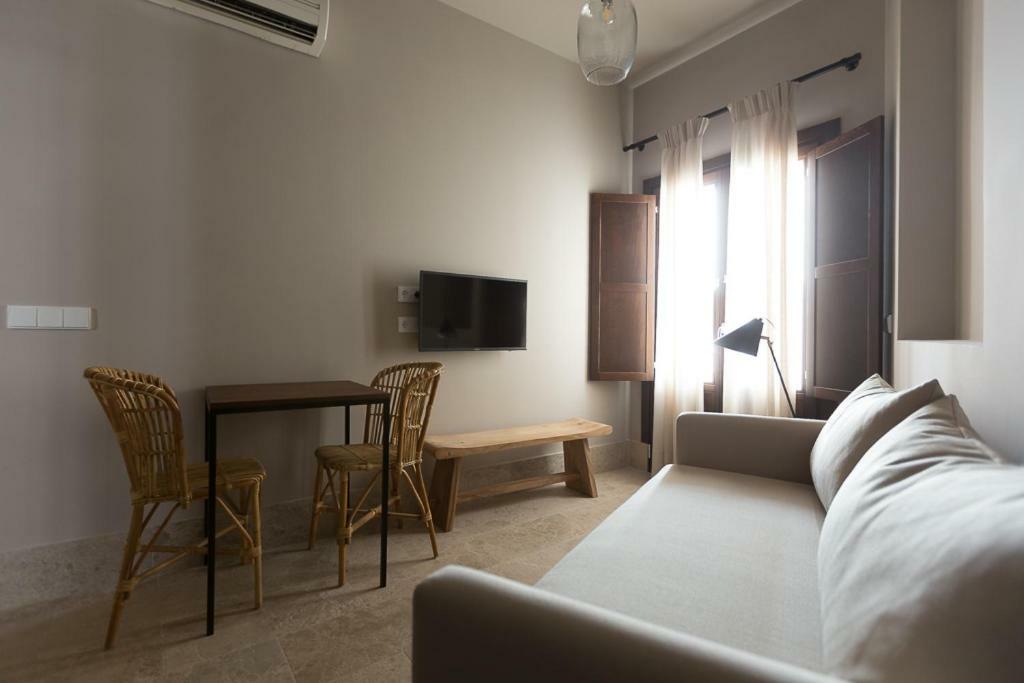 Chacon Apartments & Suites Estepona Exteriör bild
